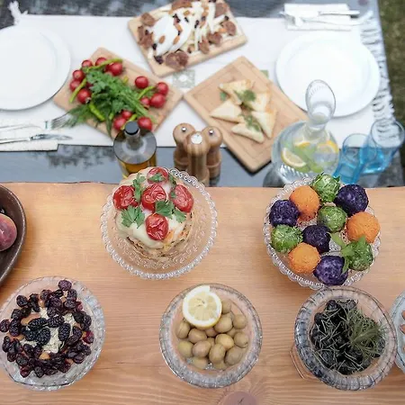 Szálloda Cunda Morisi *